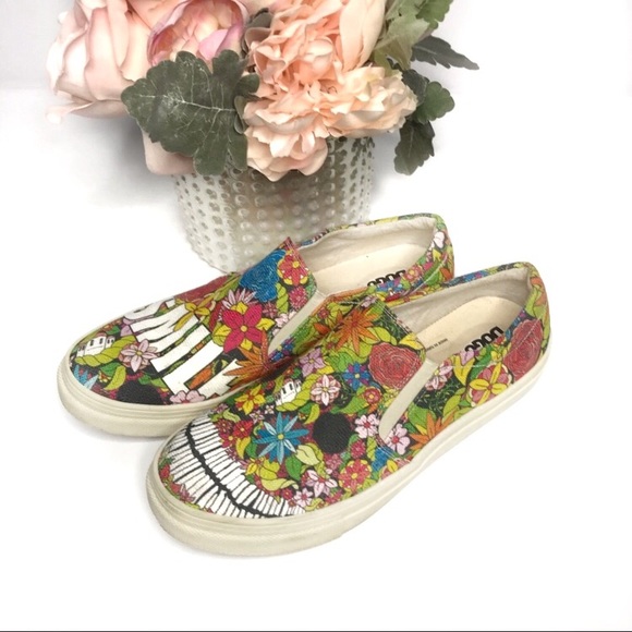 DOGO Shoes - DOGO Smile Canvas Slide Ons